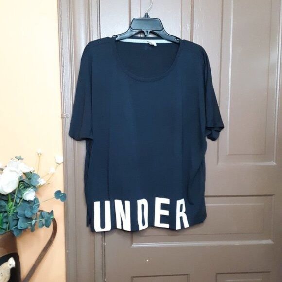 Under Armour Heatgear Women Black Short Sleeve Top Shirt size XL - Picture 1 of 10